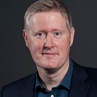 Andrew Manning headshot